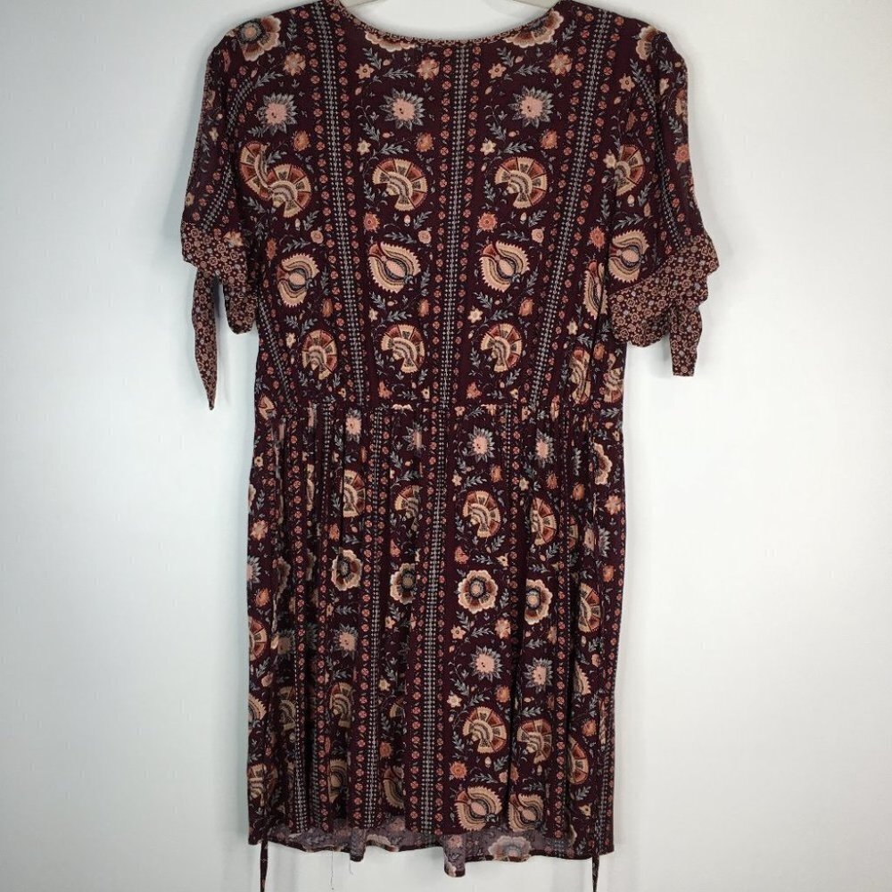 BAND OF GYPSIES Cold Shoulder Floral Dress - Picture 7 of 10